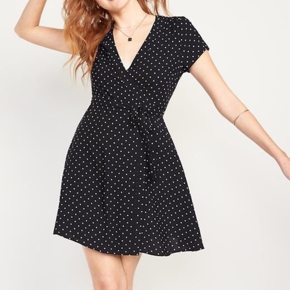 Old Navy plus size mid length polka dot print wrap dress - Picture 2 of 3